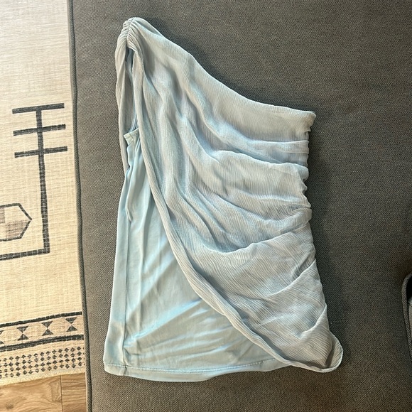 Alice + Olivia Light Blue One-Shoulder Blouse - Picture 1 of 4